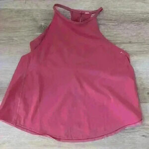 Lululemon tank With built in bra adjustable band